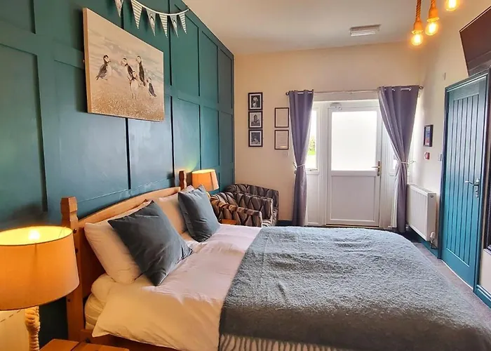 Ensuite Bed And Breakfast Rooms At The Ring Pub